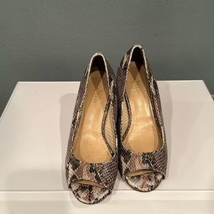 Brand- Cole Haan, Style - peep toe wedge, Color- snake print, Size- 7m